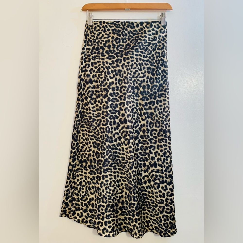 Leopard silk skirt